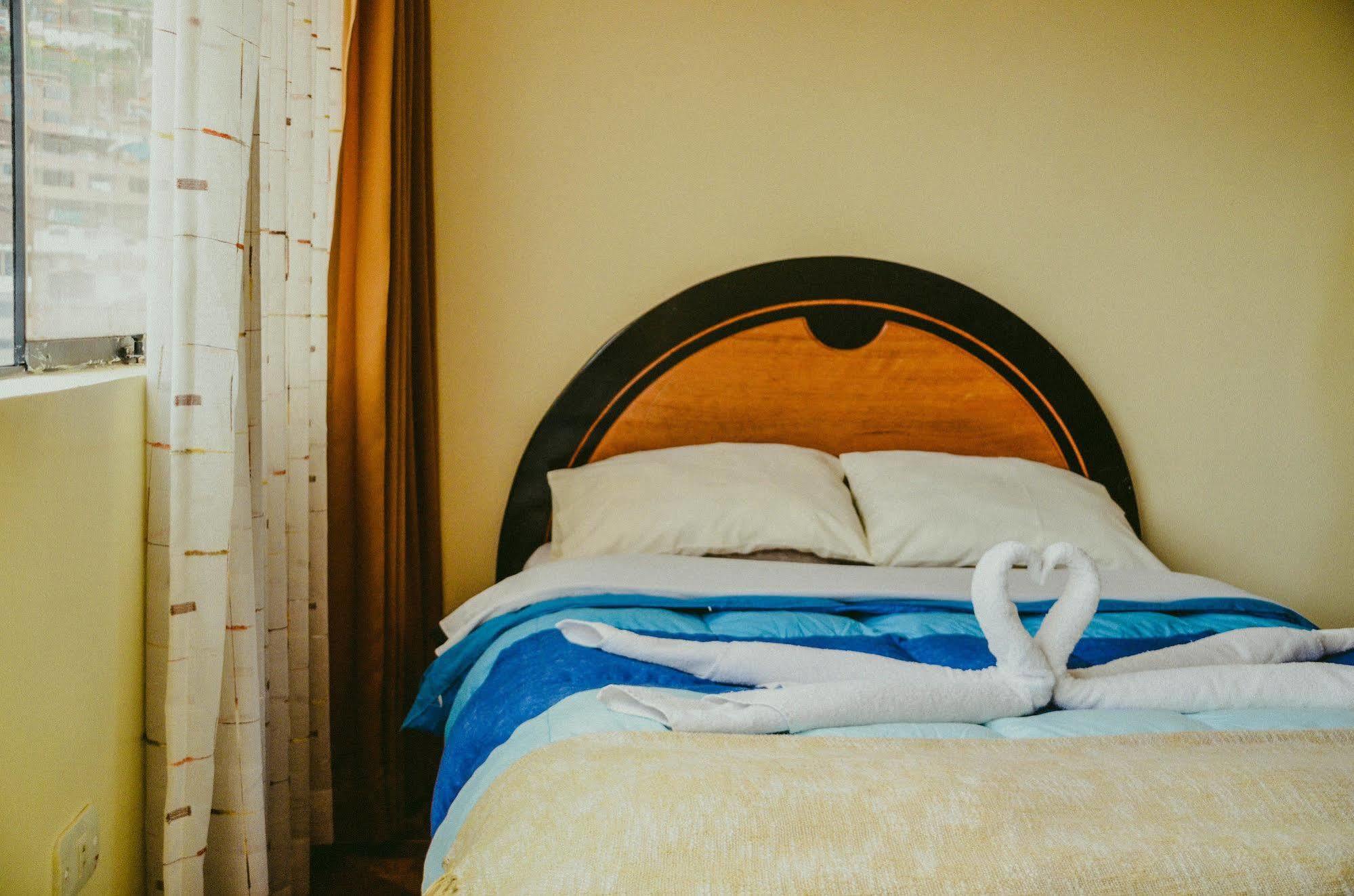 Cuscopackers Hostels ภายนอก รูปภาพ